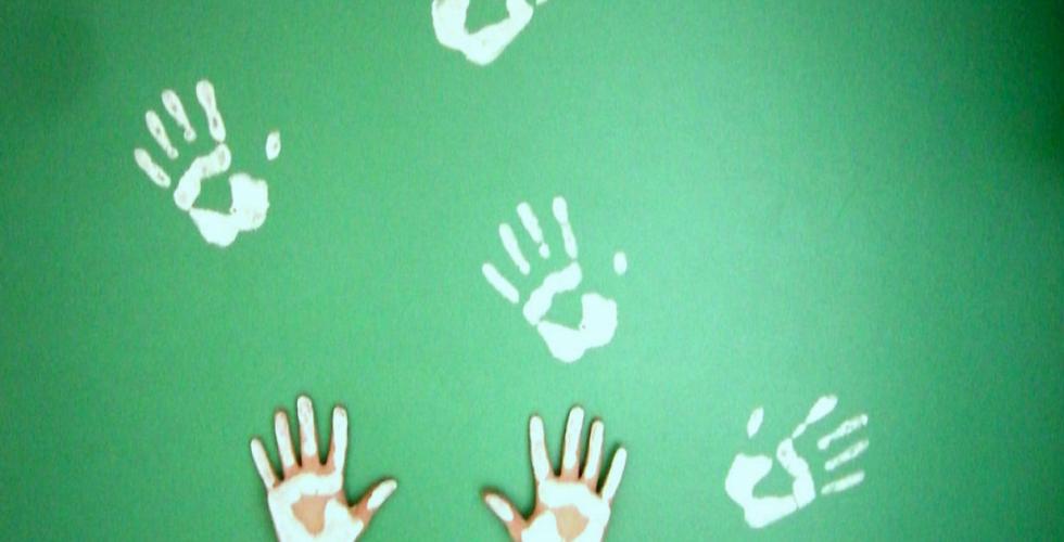 hands