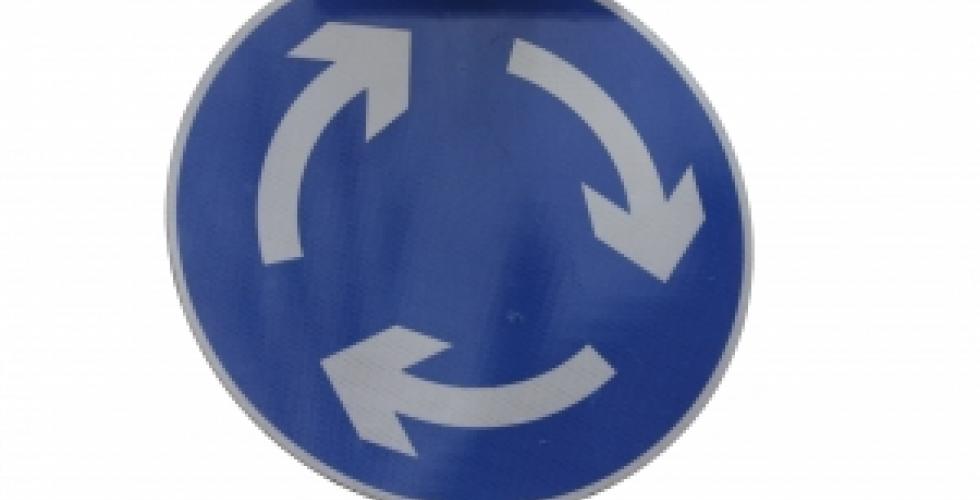 roundabout.jpg image of a roundabout sign